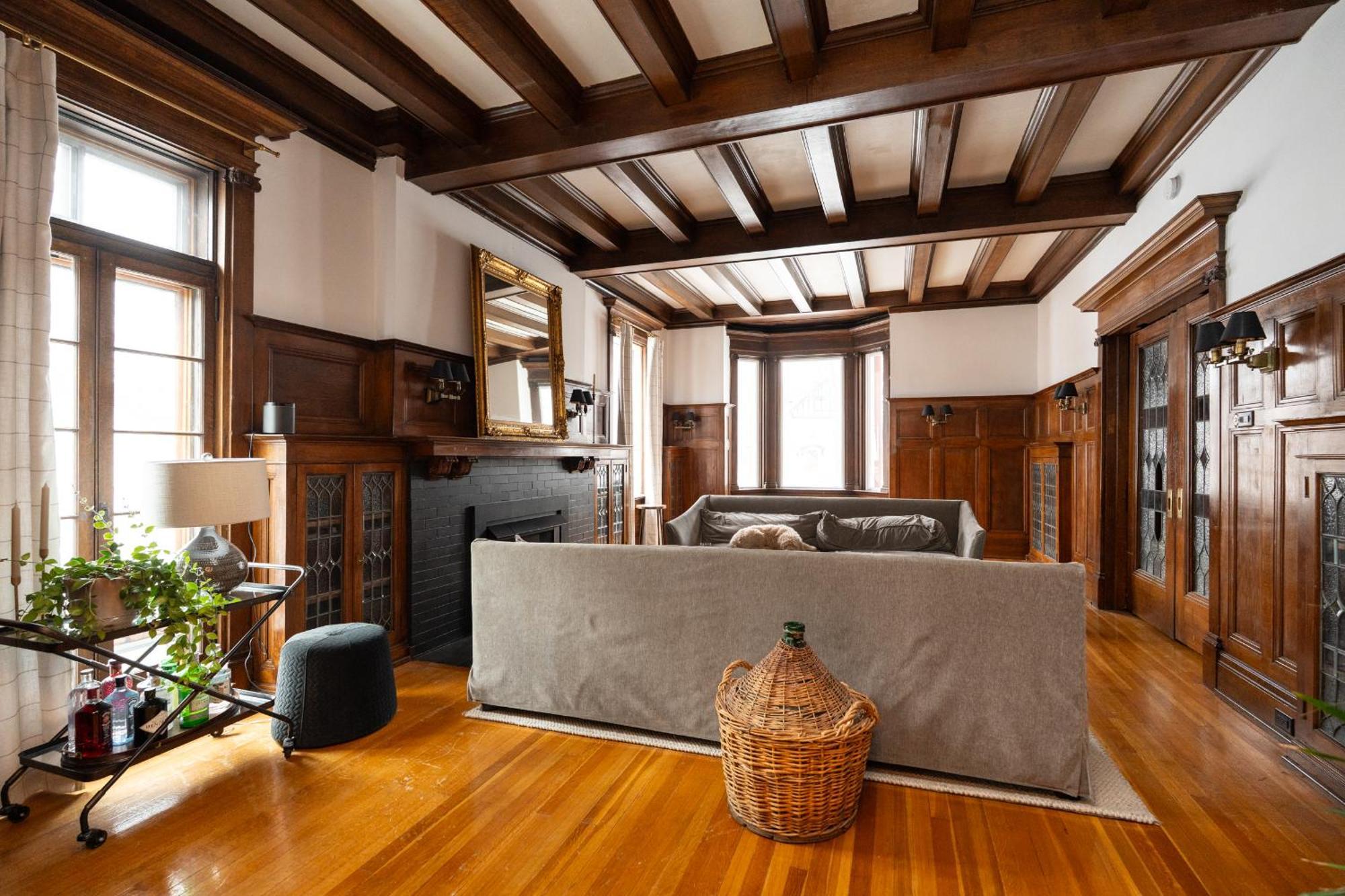 Bed and Breakfast No. 5 East Виннипег Экстерьер фото